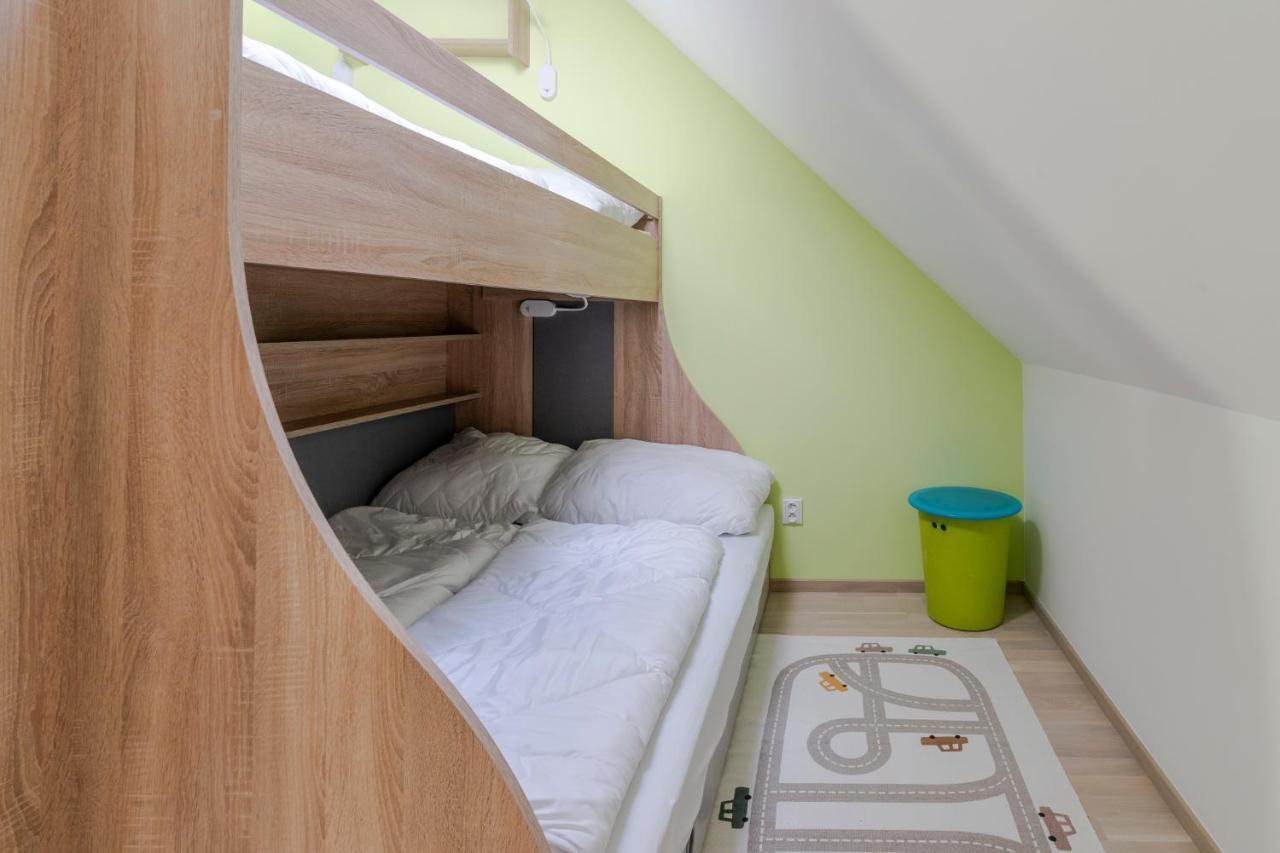 Apartman Horni Misecky - Luxusni Ubytovani Pro Dve Rodiny S Detmi Exteriör bild